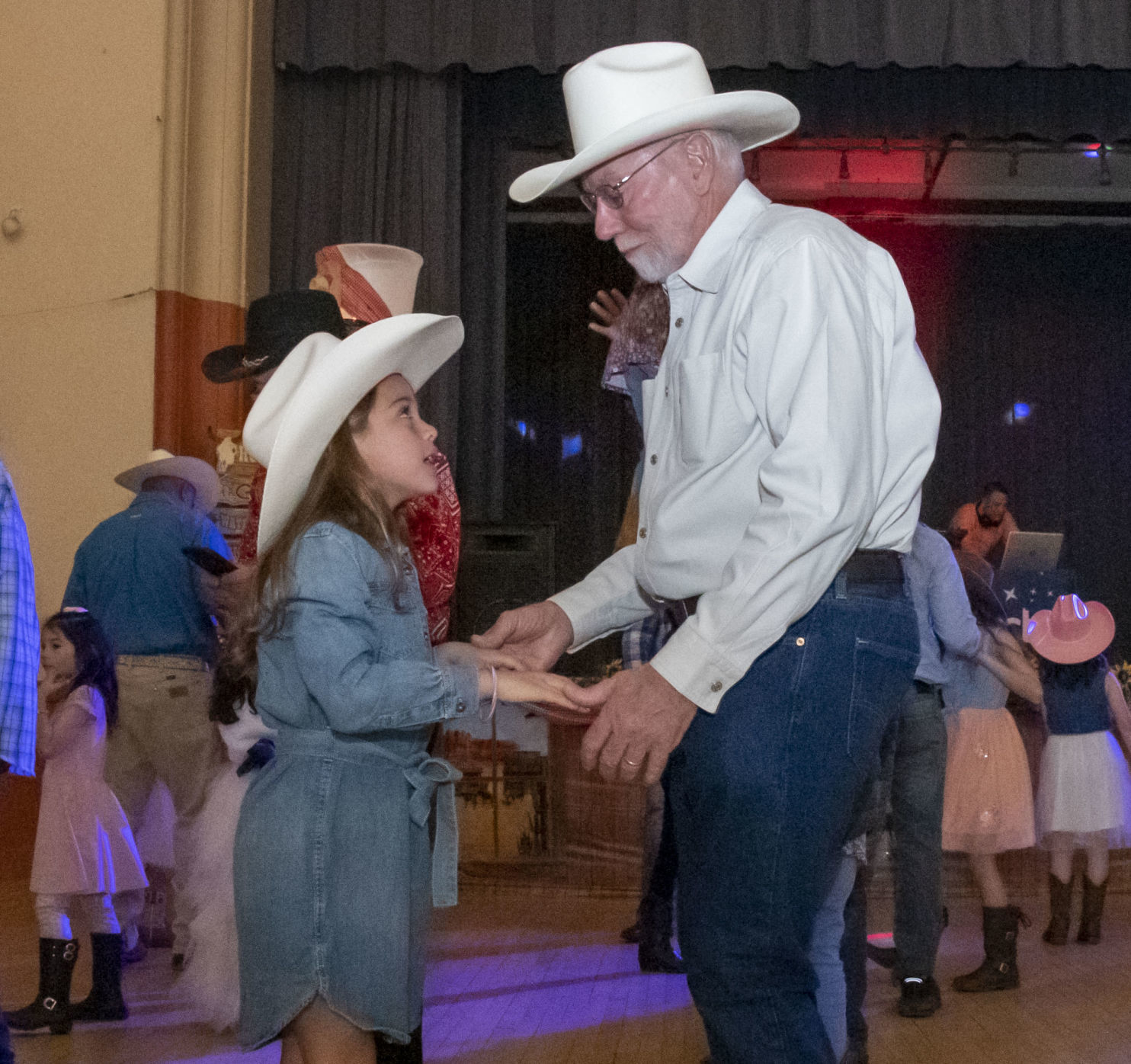 020820 Father Daughter Dance 07.jpg